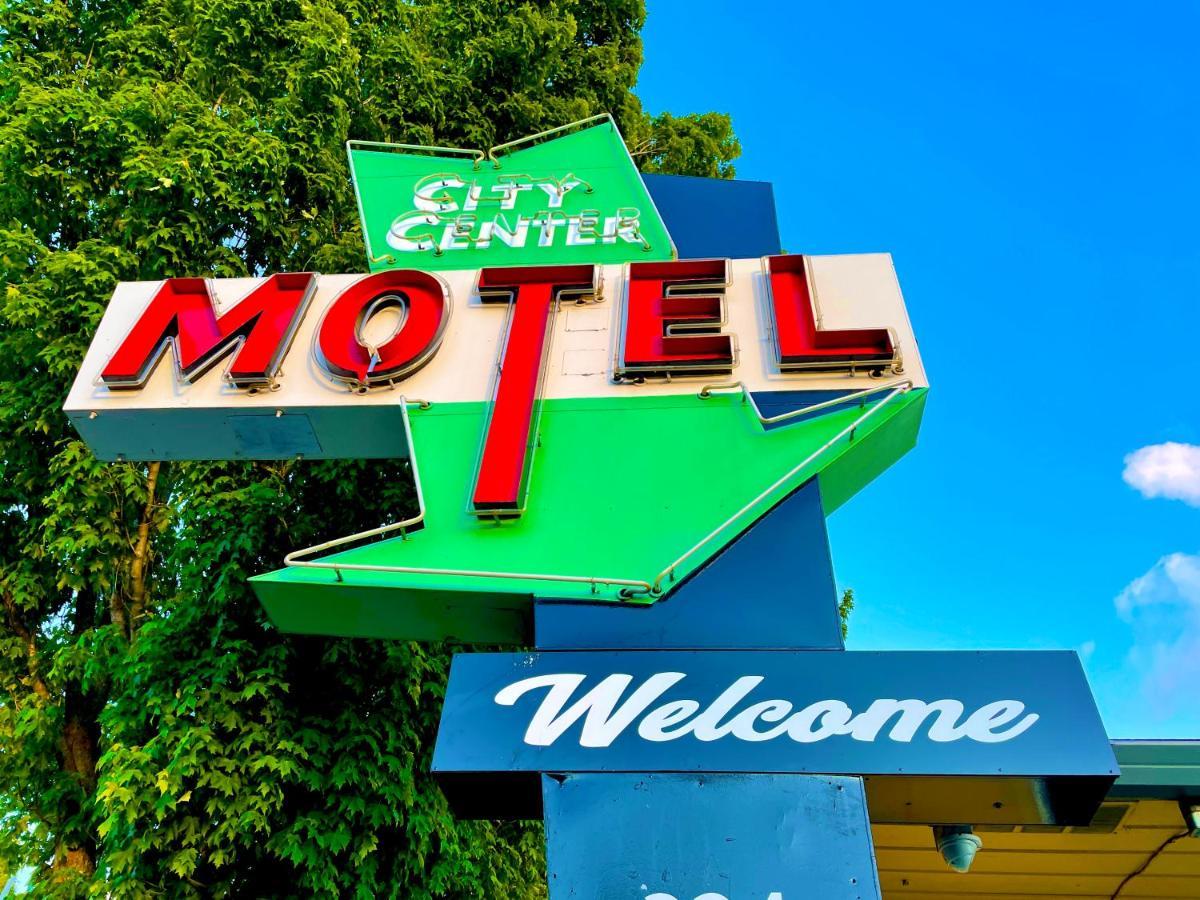 City Center Motel Medford Bagian luar foto