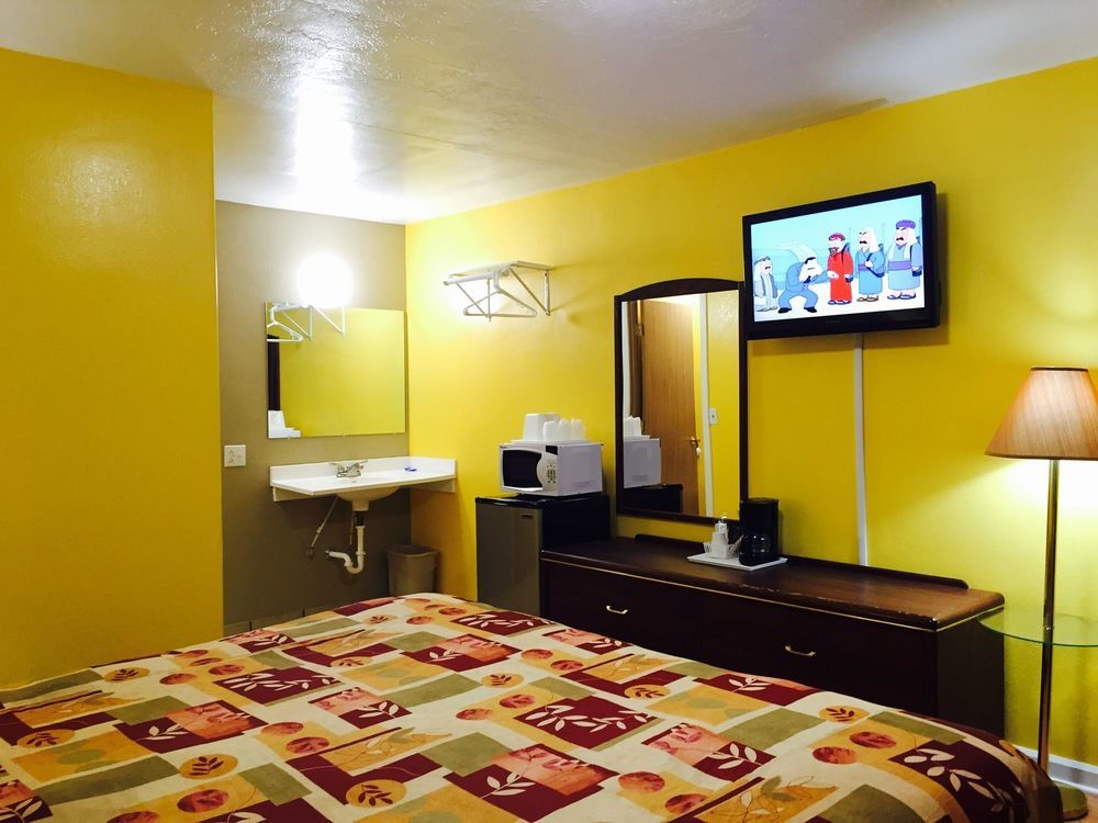 City Center Motel Medford Bagian luar foto