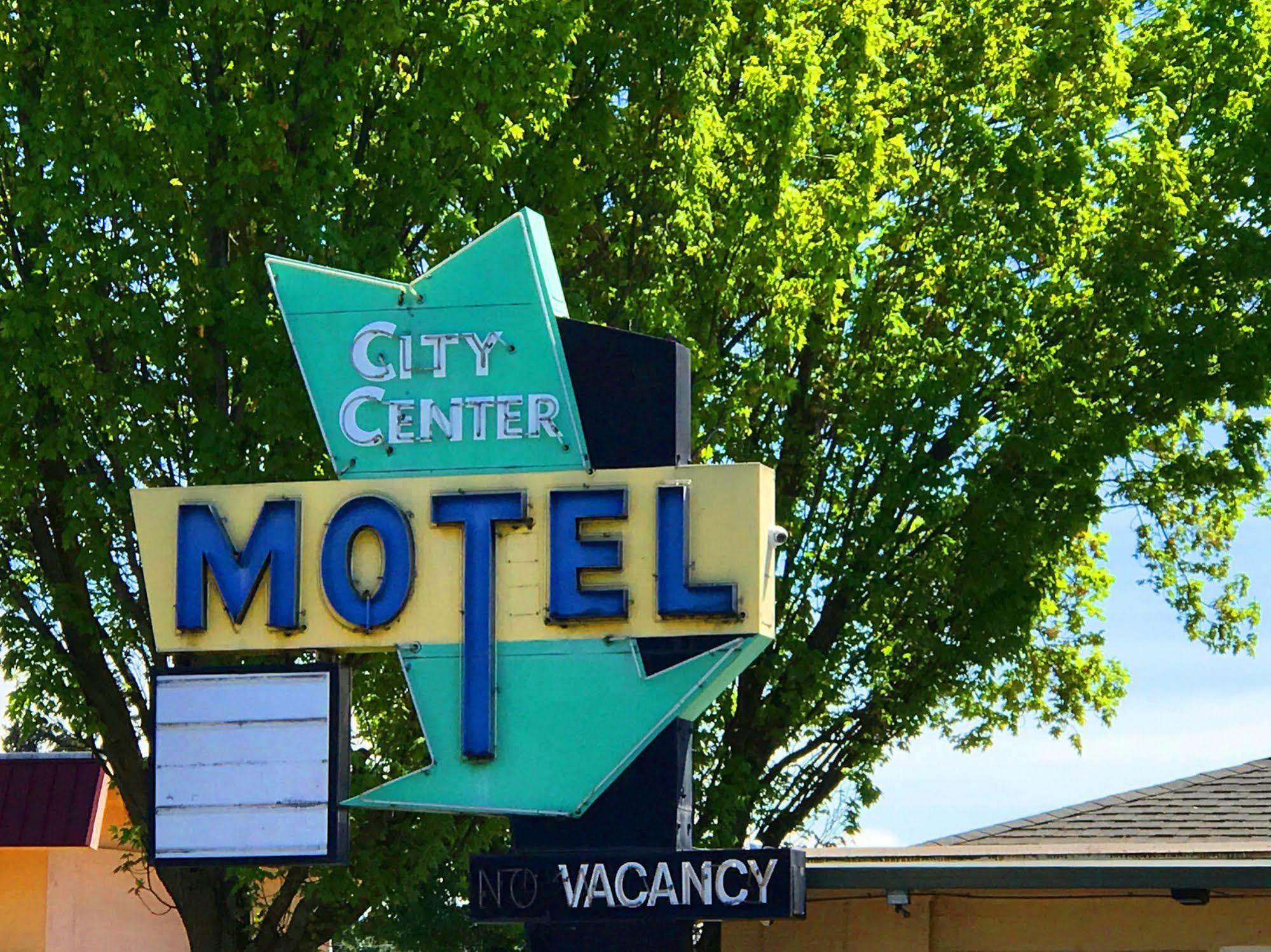 City Center Motel Medford Bagian luar foto